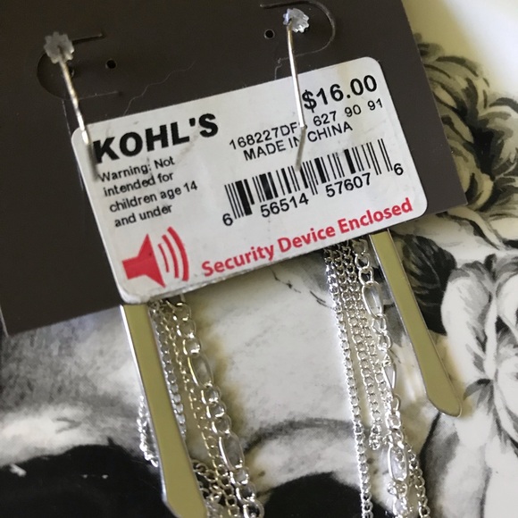 Daisy Fuentes Silver Dangle Earrings - Picture 2 of 3